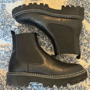 Dolce Vita Lug Sole Chunky Boots Women’s Size 7